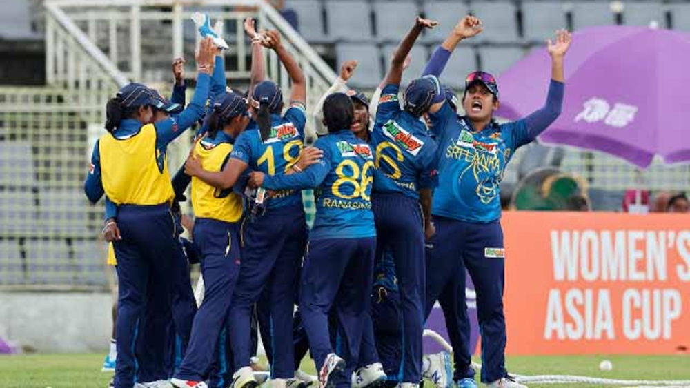 ندا ڈرا نے 26 رنز بناکر نمایاں رہیں لیکن قومی ٹیم کو جیت دلوانے میں ناکام رہیں۔فوٹو سوشل میڈیا