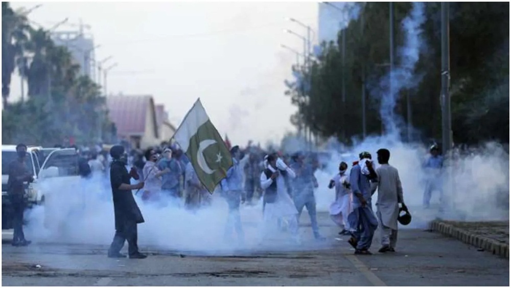 شیلنگ سےانسانی جانوں اور ماحول کو شدید خطرات لاحق ہونگے۔فائل فوٹو