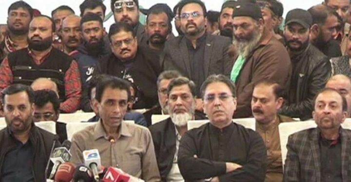  گورنر سندھ کے ذریعے پیپلز پارٹی حکومت سے بیک ڈور رابطے ہیں،فائل فوٹو