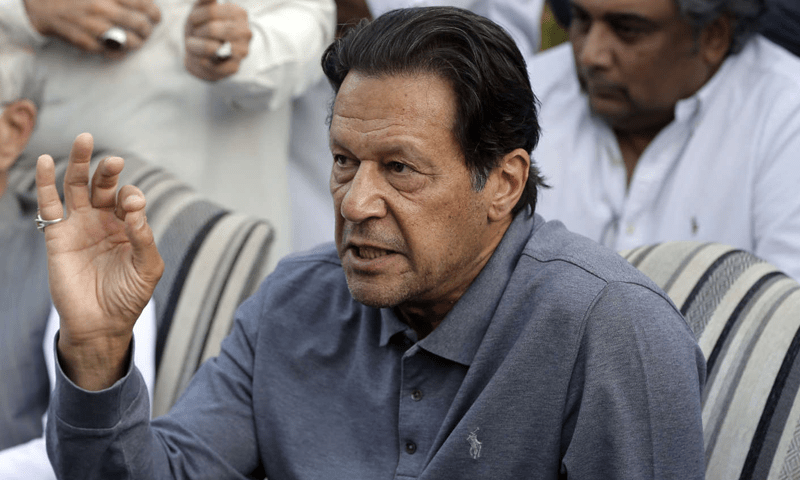 لیگل ٹیم نے چیئرمین پی ٹی آئی کو عدالت سے لے جانے کی کوشش کی تو جج نے روک لیا۔ فائل فوٹو