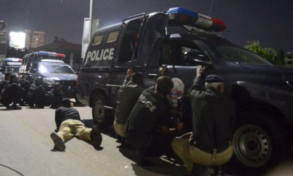 مقتول کو تین گولیاں لگیں، زخموں کی تاب نہ لاتے ہوئے جاں بحق ہوگیا، فائل فوٹو