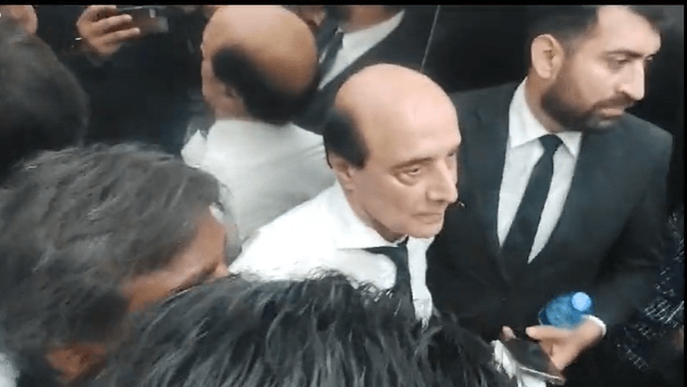 شریف برادران نے ملک کو بہت لوٹا، ، فائل فوٹو