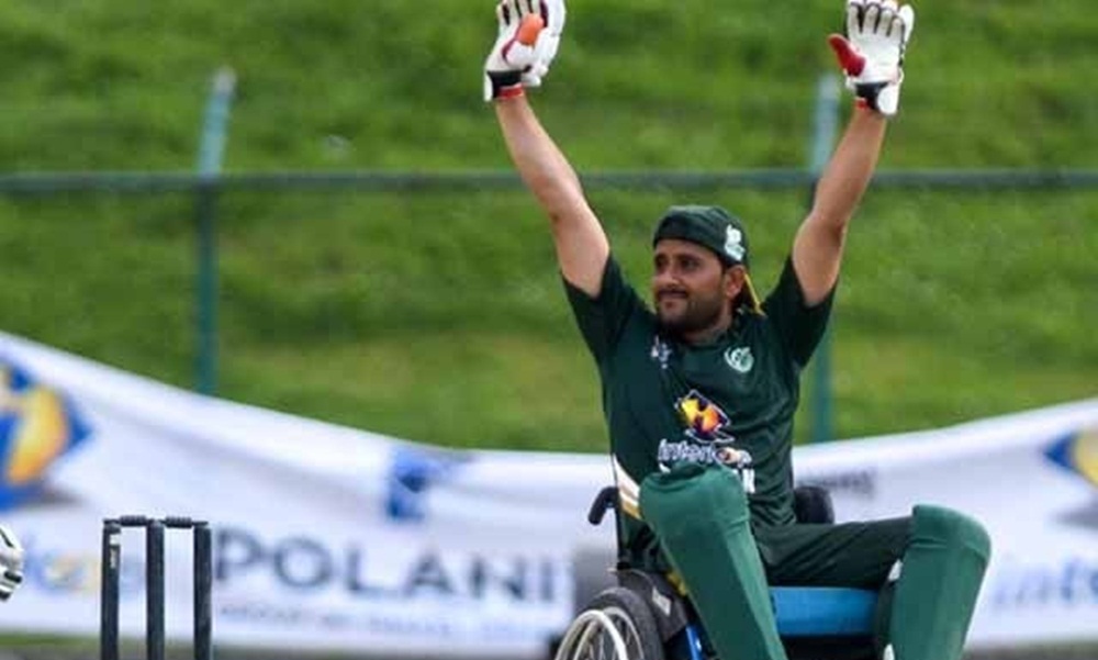 پاکستان نے 5وکٹوں کے نقصان پر 215رنز بنائے تھے، فائل فوٹو