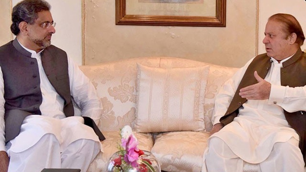  نواز شریف ان سے خوش نہیں- مفتاح اسماعیل کے لیے پارٹی کے دروازے تقریباً بند ہوچکے، فائل فوٹو