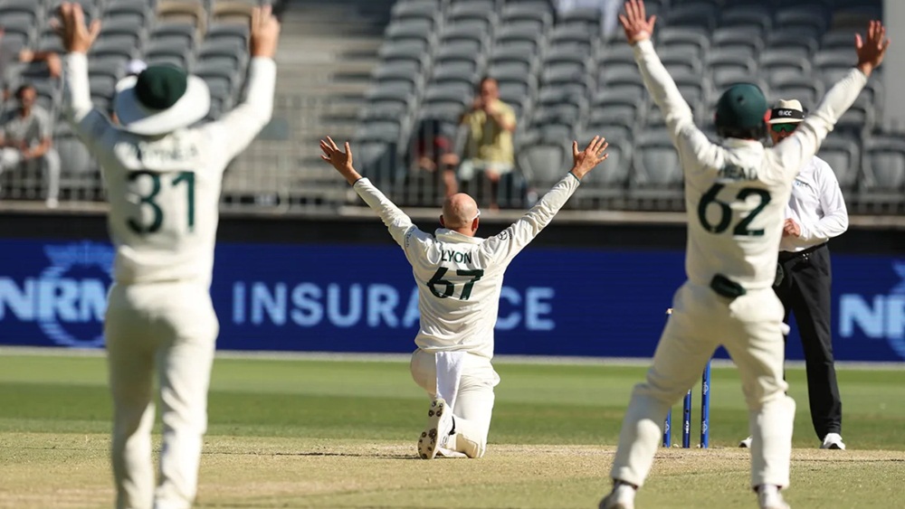 450رنز کے تعاقب میں پاکستان نے مایوس کن بیٹنگ کا آغاز کیا، فائل فوٹو