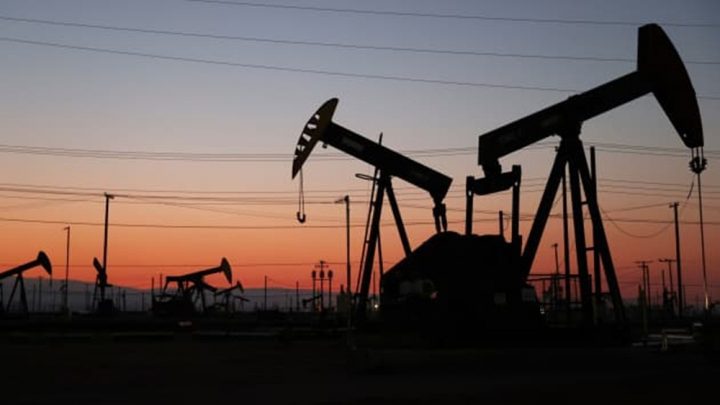 نئی دریافت سے ملکی امپورٹ بل میں خاطر خواہ کمی واقع ہوگی، فائل فوٹو