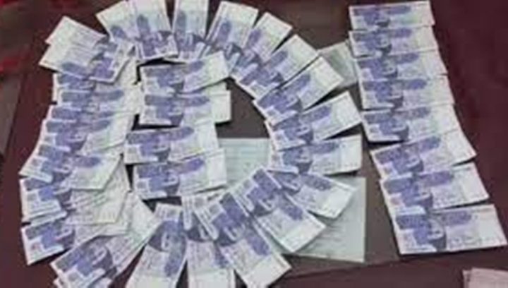 گزشتہ مالی سال ڈالر ٹرم میں فی کس آمدنی 1551 ڈالر تھی، فائل فوٹو