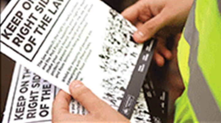 انتہا پسندی کی نئی تعریف میں مروجہ نظام کی عدم پیروی بھی ڈال دی گئی، فائل فوٹو