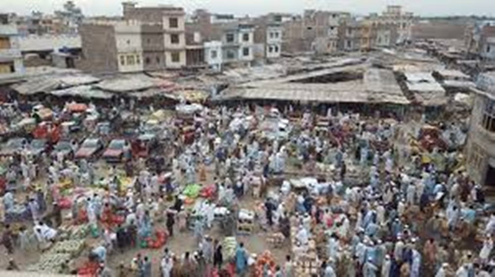  پی ٹی آئی رہنمائوں پر صدیوں پرانے بازاروں کی قیمتی جائیدادیں ہتھیانے کی سازش کا الزام، فائل فوٹو