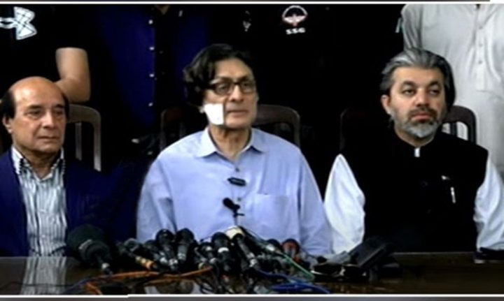  اگر یہ سمجھتے ہیں کہ پی ٹی آئی کو منحرف کر دیں گے تو یہ ان کی غلط فہمی ہے، فائل فوٹو