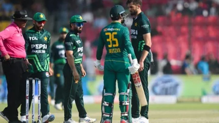 شاہین آفریدی دو، نسیم شاہ اور خوشدل شاہ ایک ایک وکٹ لینے میں کامیاب ہوئے، فوٹو سوشل میڈیا