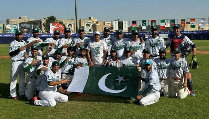 پاکستانی کھلاڑیوں نے خوب جشن منایا اور پاکستان زندہ باد کے نعرے لگائے ، فوٹو سوشل میڈیا