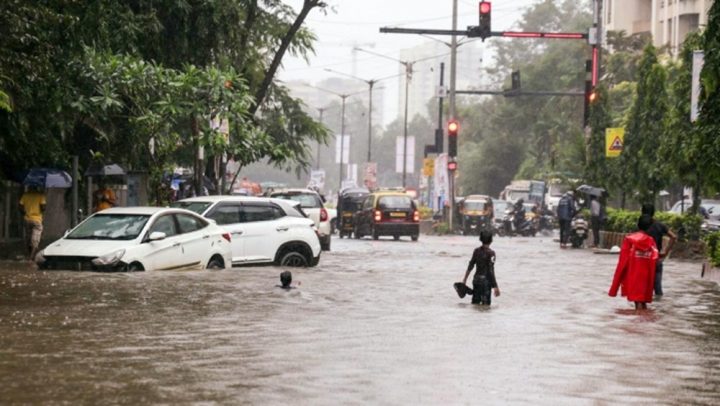 فوٹو بھارتی میڈیا