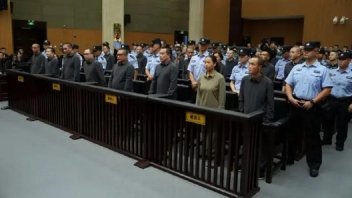 عدالت نے پیر کو ایک مافیا خاندان کے کل 39 افراد کو سزا سنائی، فائل فوٹو