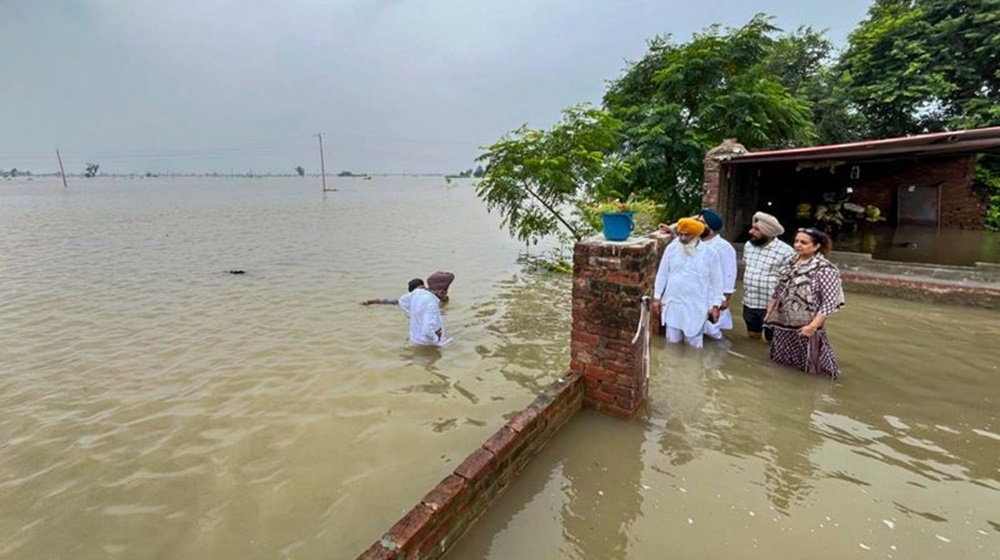 فوٹو بھارتی میڈیا