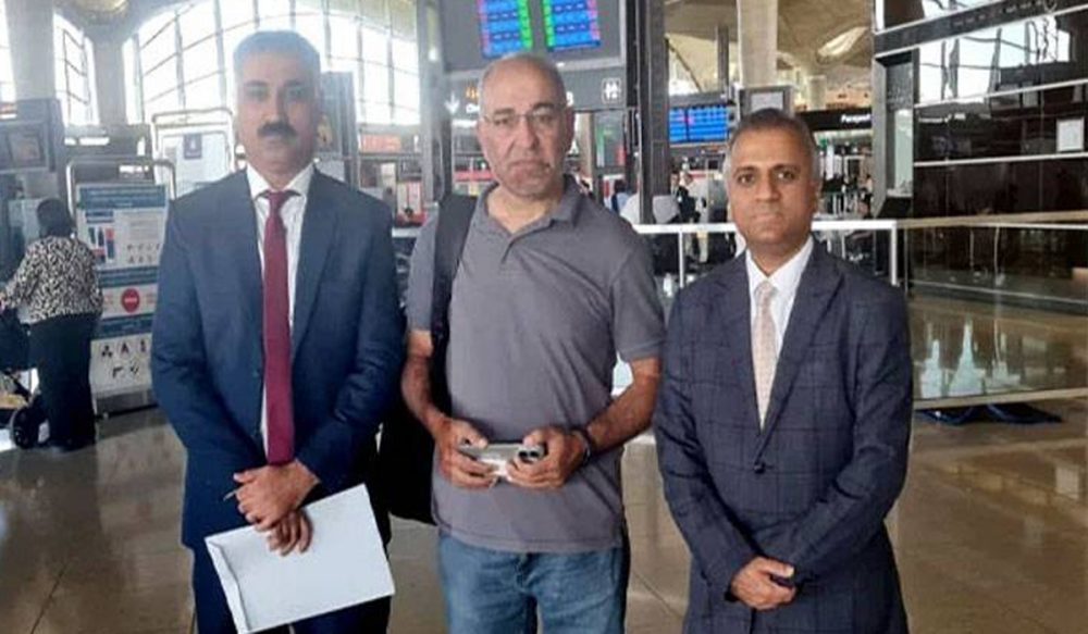 مشتاق احمد اسرائیلی حراست سے رہائی کے بعد وطن واپس پہنچ گئے
