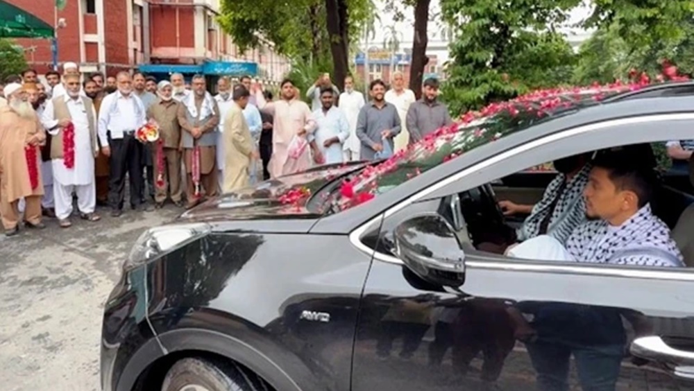 فوٹو بشکریہ سوشل میڈیا